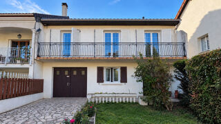 Vente Maison CRÉTEIL   MAISON FAMILIALE DE 188 M2, 5 CHAMBRES, JARDIN, TERRASSES ET GARAGE Creteil