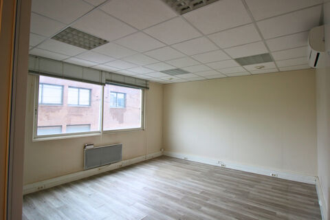   Entrepôt de 300 m2 