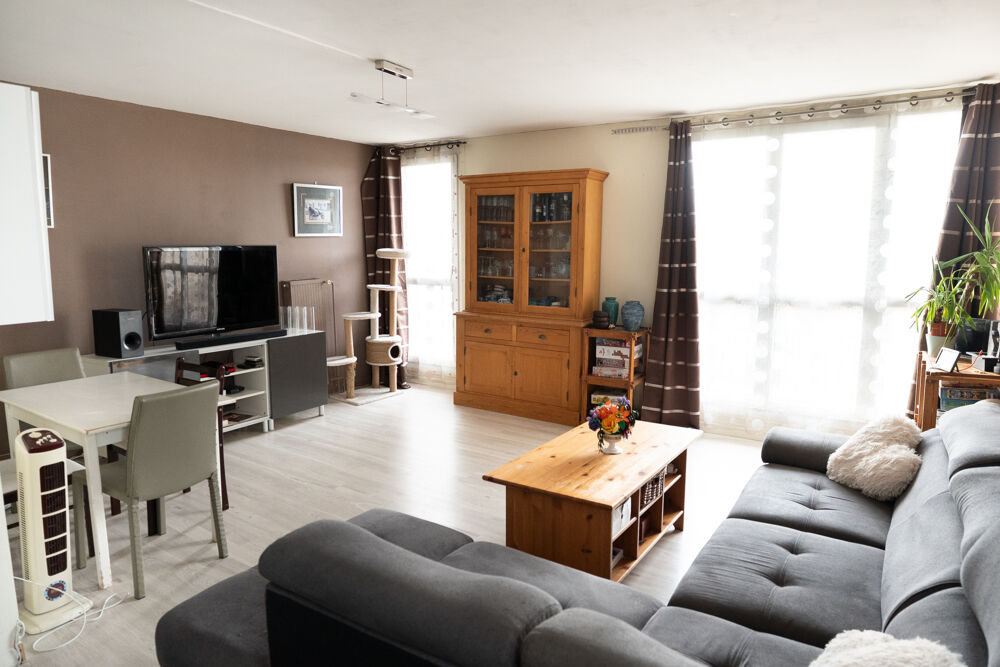 Vente Appartement Neuilly-sur-Marne   F4 dernier étage lumineux avec balcon   73 m2 Neuilly sur marne