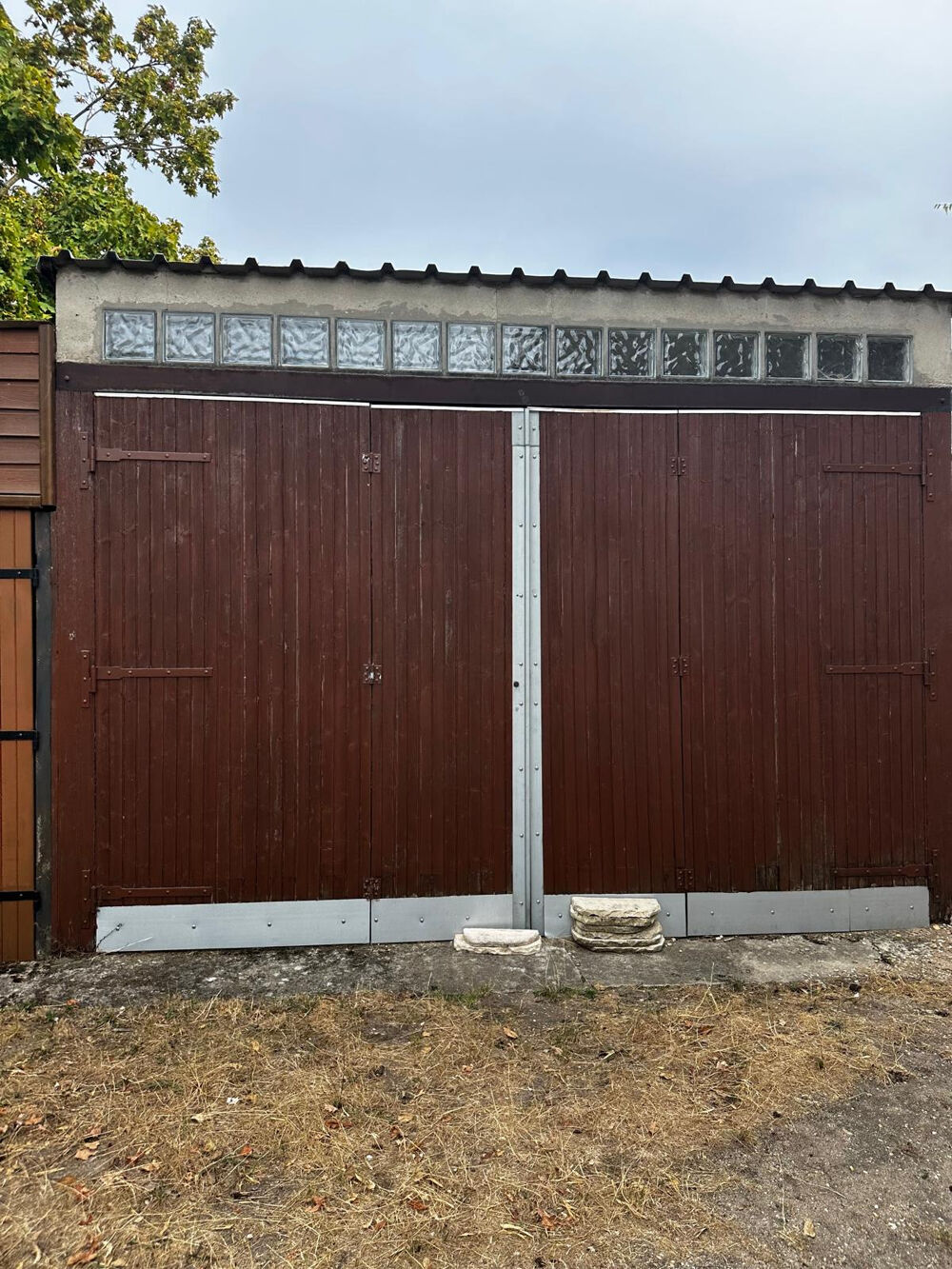 Location Autre GRAND GARAGE DE 25m2 OU ESPACE DE STOCKAGE - SECTEUR ADAMVILLE St maur des fosses