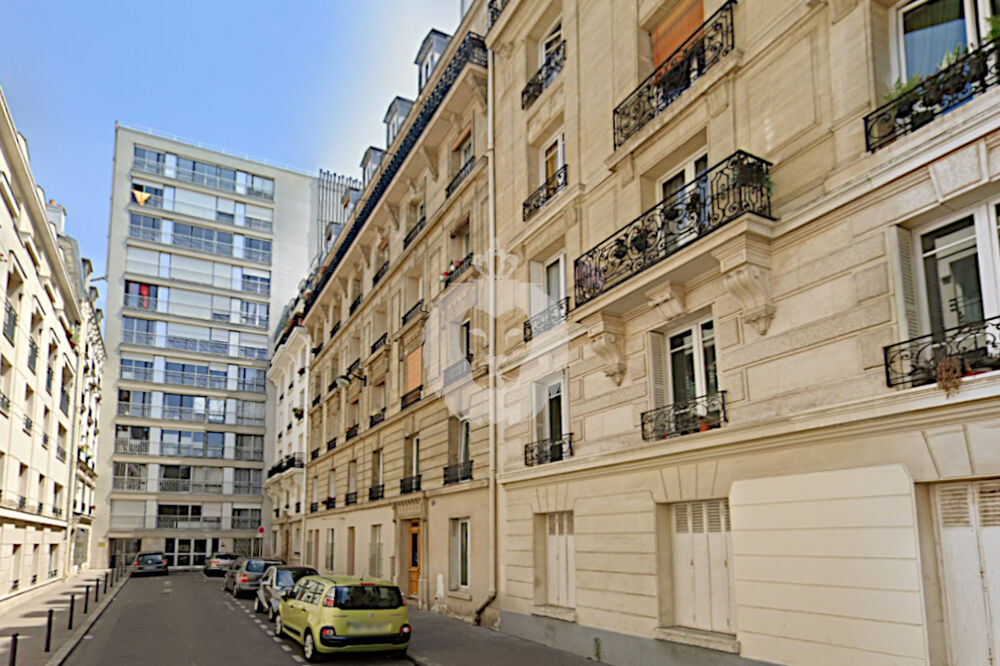 Vente Appartement Charmant studio lumineux de 18,30 m2 au 5e étage Paris 11