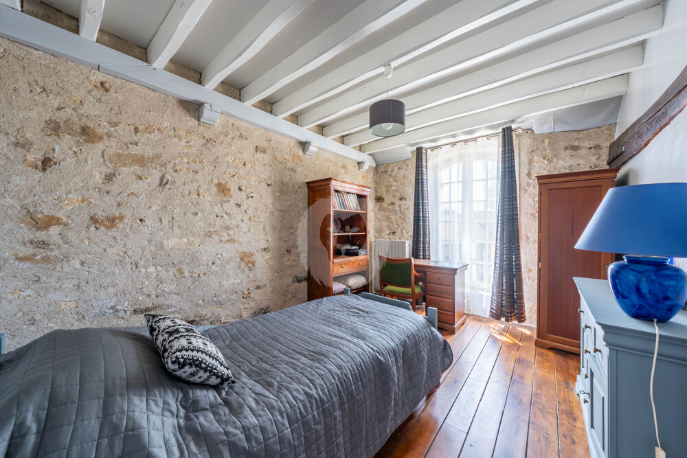 à vendre  Propriété/château Vert-Saint-Denis (77240)