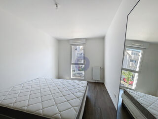  Appartement à louer 2 pièces 42 m²