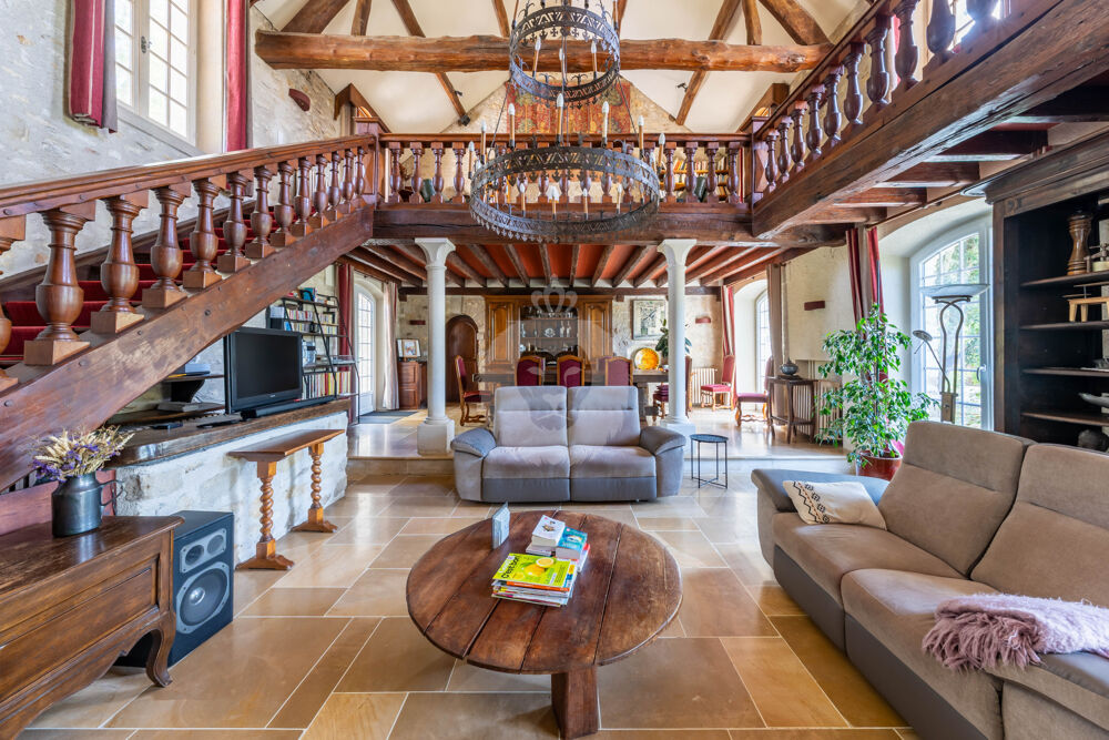 Vente Maison Ensemble immobilier de charme avec maison de 310 m2 et dépendances Vert st denis