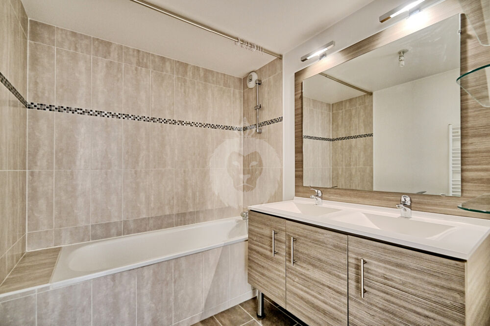 Vente Appartement SUPERBE T3 AVEC TERRASSE SAINT MAUR LES MURIERS St maur des fosses
