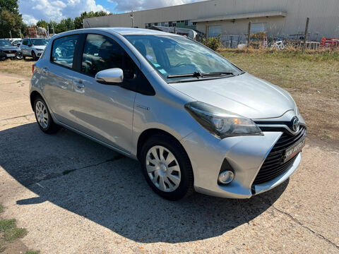 Yaris Hybride 100h Business 2015 occasion 27000 &Eacute;vreux
