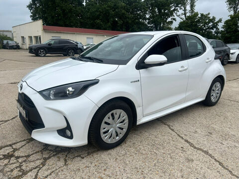 Toyota Yaris Hybride 116h France Business + Stage Hybrid Academy 2021 occasion Évreux 27000