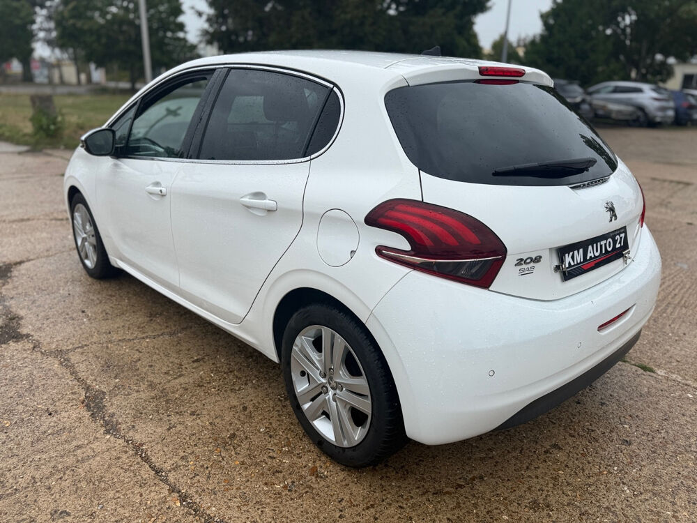 208 PureTech 110ch S&S BVM6 Allure Business 2019 occasion 27000 &Eacute;vreux