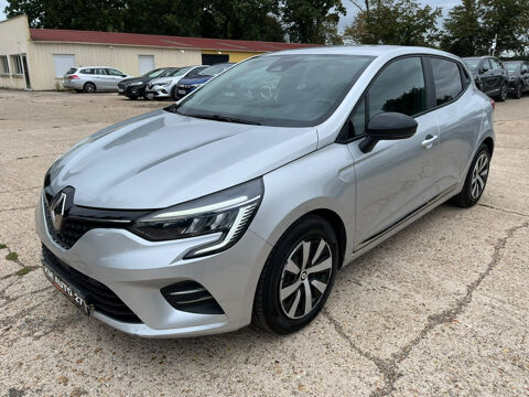 Renault Clio V Clio E-Tech full hybrid 145 Evolution 2023 occasion &Eacute;vreux 27000