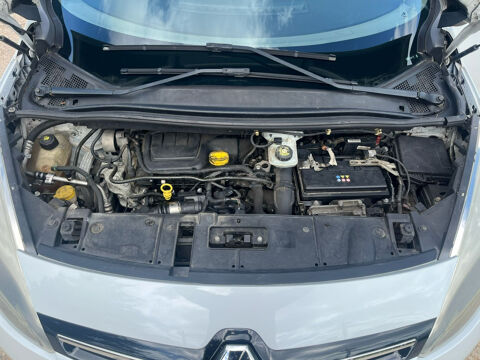 Grand Sc&eacute;nic III Grand Sc&eacute;nic dCi 130 Energy FAP eco2 Bose Edition 7 pl 2015 occasion 27000 &Eacute;vreux