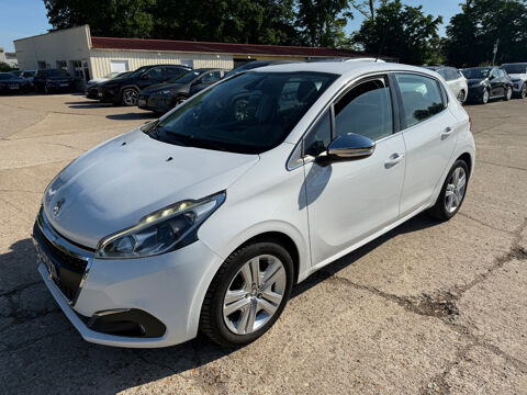 Peugeot 208 1.2 PureTech 110ch S&S BVM5 Allure Business 2017 occasion &Eacute;vreux 27000