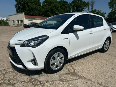 Toyota yaris PRO HYBRIDE RC19  Pro 100h France Busine