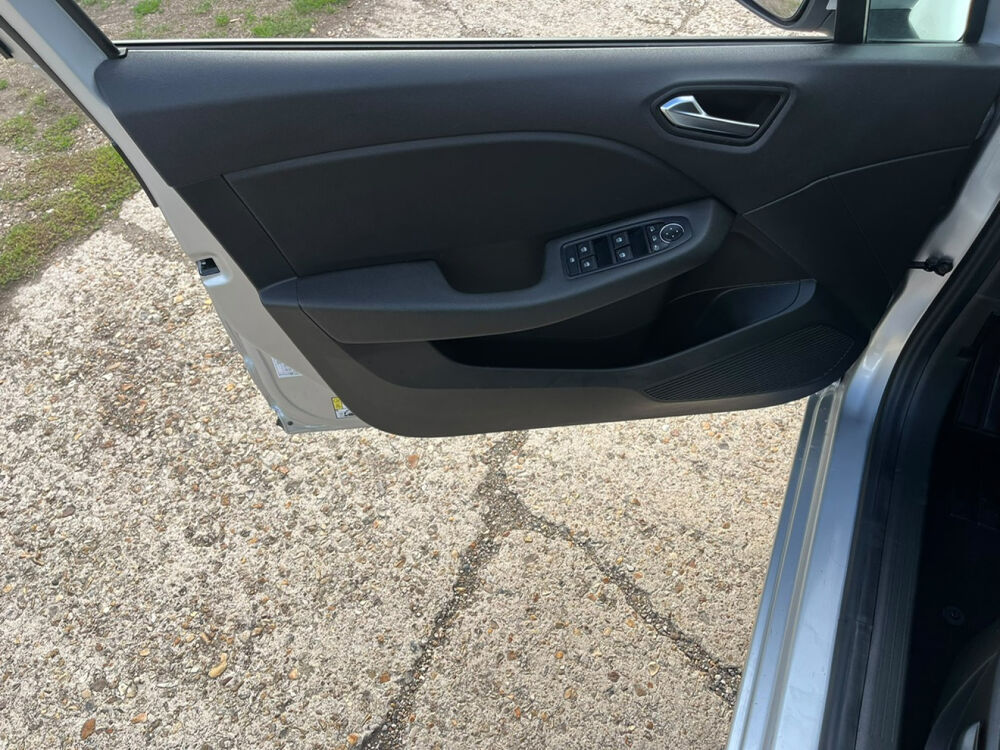 Clio IV Clio E-Tech full hybrid 145 Evolution 2023 occasion 27000 &Eacute;vreux