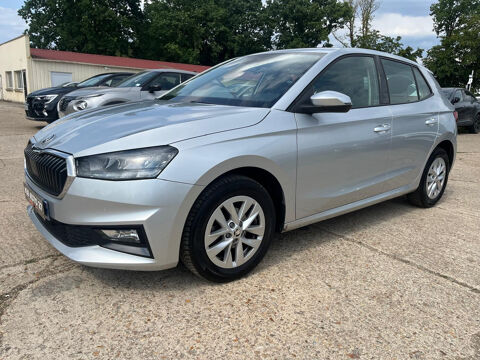 Skoda Fabia 1.0 MPI 80 ch BVM5 Ambition 2023 occasion &Eacute;vreux 27000