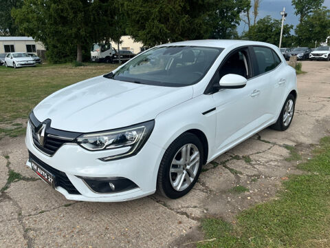 Annonce voiture Renault Megane IV 8990 €