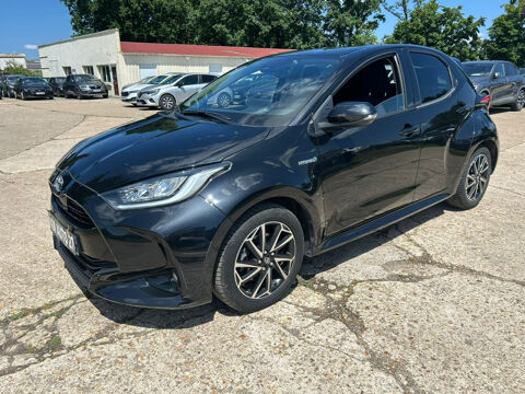 Toyota Yaris Hybride 116h Design 2021 occasion Évreux 27000