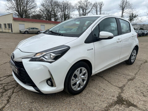 Toyota Yaris Hybride Pro 100h France Business 2018 occasion Évreux 27000