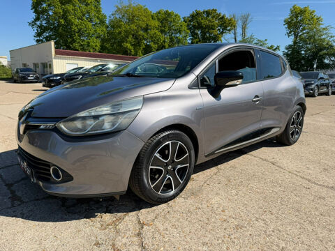 Renault Clio IV TCe 90 Energy eco2 Limited 2015 occasion &Eacute;vreux 27000