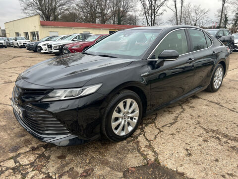 Toyota Camry Hybride Pro 218ch 2WD Dynamic Business 2020 occasion Évreux 27000