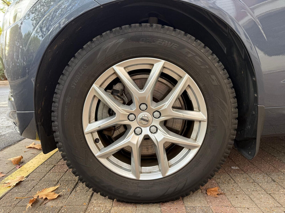XC60 T8 Twin Engine 303 ch + 87 ch Geartronic 8 Momentum 2019 occasion 95880 ENGHIEN-LES-BAINS