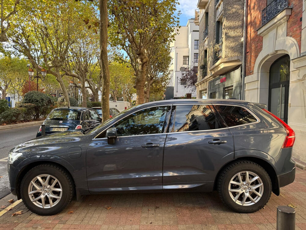 XC60 T8 Twin Engine 303 ch + 87 ch Geartronic 8 Momentum 2019 occasion 95880 ENGHIEN-LES-BAINS