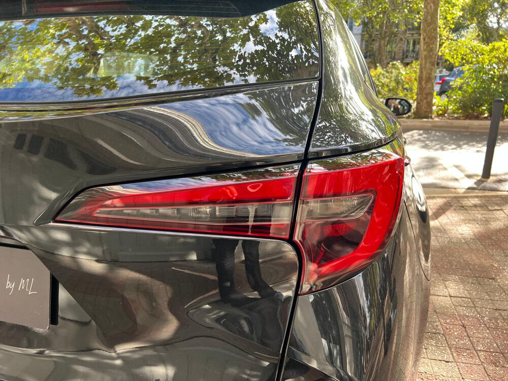 Corolla Touring Sports Hybride 140ch Dynamic 2023 occasion 95880 ENGHIEN-LES-BAINS