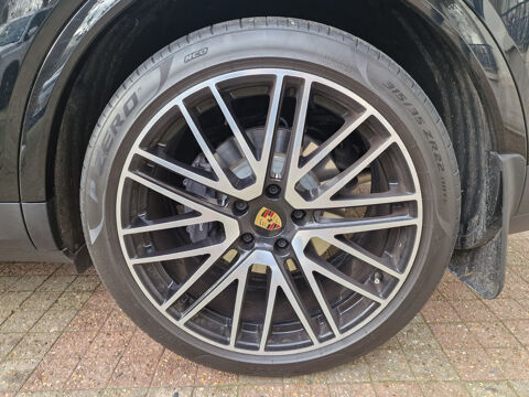 Cayenne E-Hybrid 3.0 V6 470 ch Tiptronic BVA 2024 occasion 95880 ENGHIEN-LES-BAINS