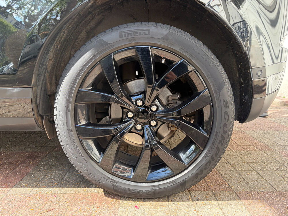 Range Rover 2.0 D150 MHEV 150CV Diesel HYBRIDE BVA/AWD R-Dynamic SE 2019 occasion 95880 ENGHIEN-LES-BAINS