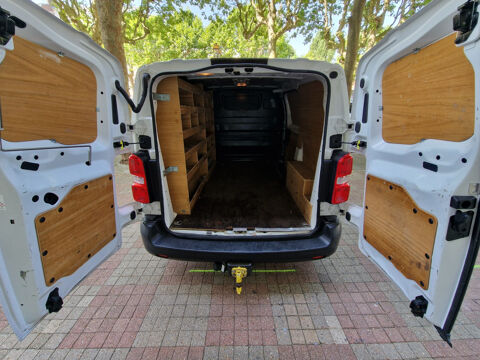 Expert EXPERT FGN TOLE STANDARD BLUEHDI 95 BVM5 PREMIUM PACK 2019 occasion 95880 ENGHIEN-LES-BAINS