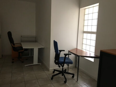  LOCAL COMMERCIAL REZ DE CHAUSSEE 41.32 m2 habitables + 9.77  m2 de SAS 