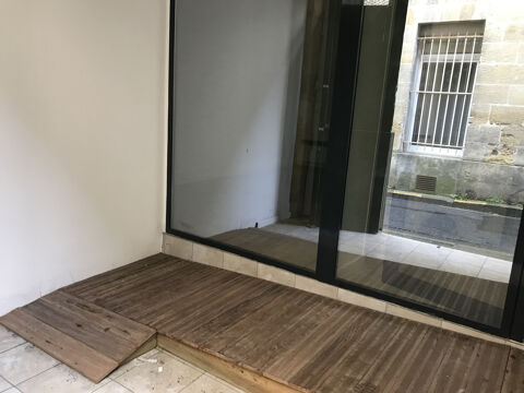   LOCAL COMMERCIAL REZ DE CHAUSSEE 41.32 m2 habitables + 9.77  m2 de SAS 