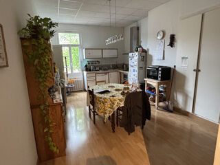  Immeuble  vendre 326 m