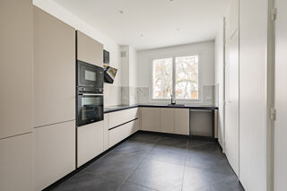  Appartement  vendre 6 pices 146 m