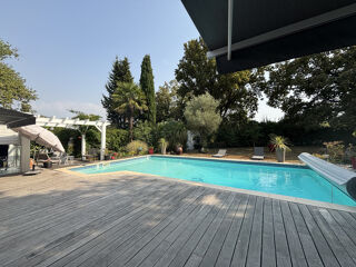  Maison � vendre 7 pi�ces 205 m�