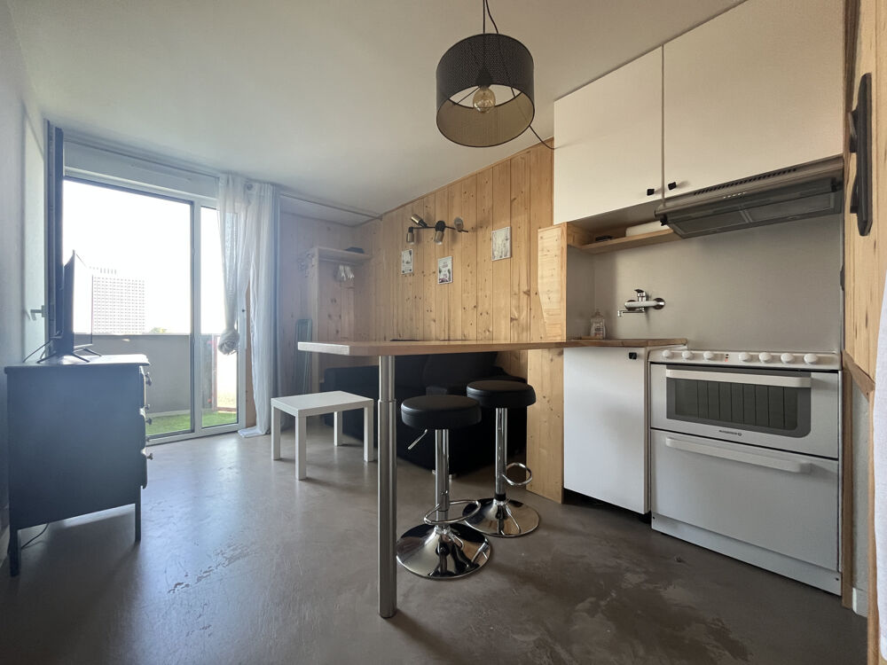 Vente Appartement Studio refait à neuf - Dernier étage - Barrière d'Arès Bordeaux-caudéran