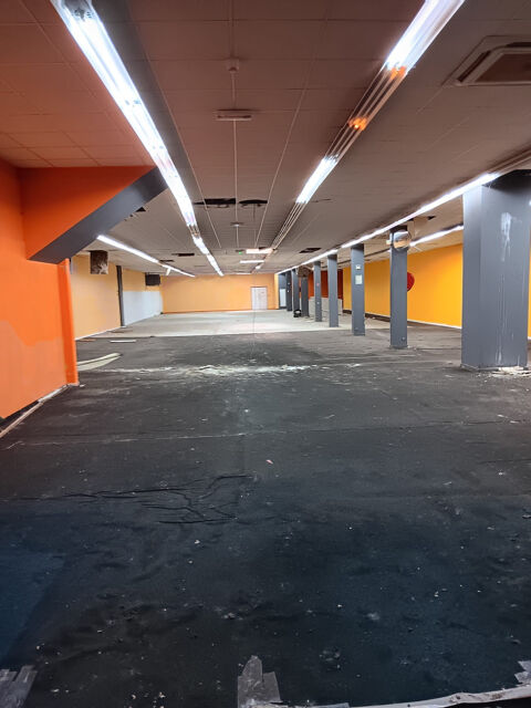 Local commercial de 956 m2 - Dax Avenue Saint Vincent de Paul 195000 40100 Dax