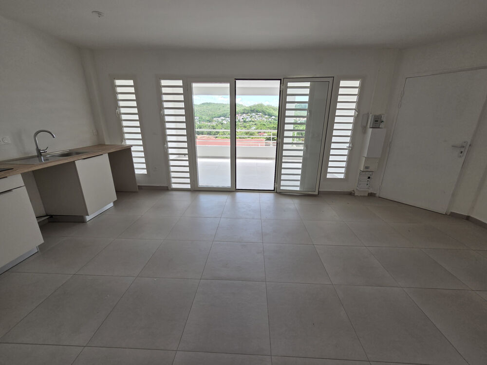 Trois Ilets : T3 neuf avec superbe vue mer