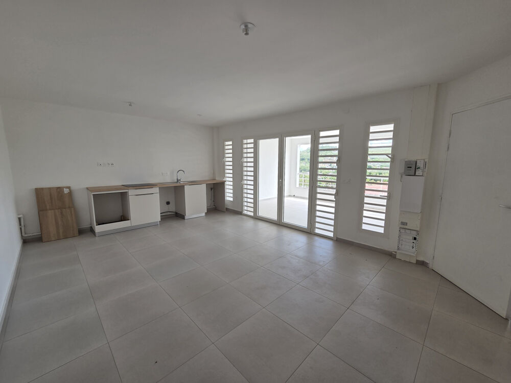 Trois Ilets : T3 neuf avec superbe vue mer