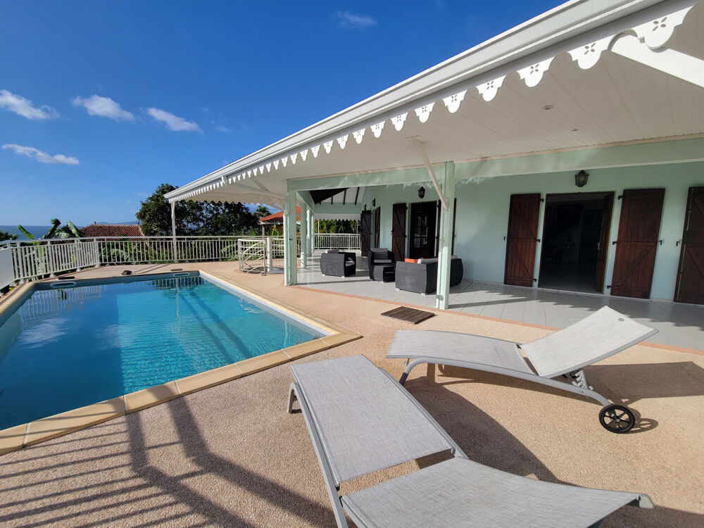 Vente Maison Anse Mitan   Villa avec piscine et dépendances dans secteur recherché Les trois ilets