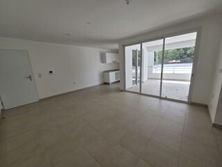  Appartement à louer 3 pièces 64 m²