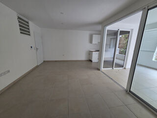  Appartement à louer 3 pièces 64 m²