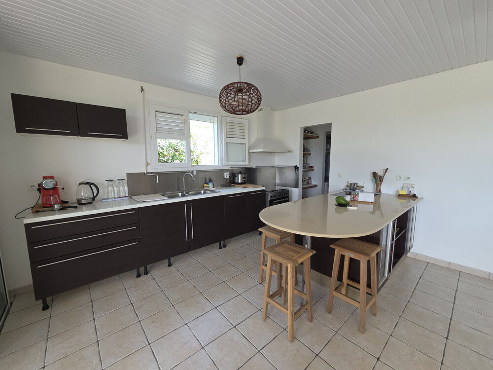 Vente Maison Villa T4 avec jardin arboré et terrasses au Diamant Le diamant