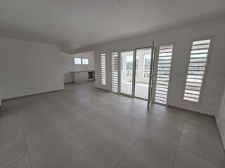  Appartement à louer 3 pièces 80 m²