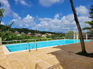  Immeuble � vendre 15 + pi�ces 373 m�