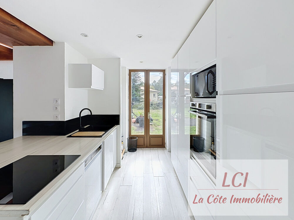 Vente Maison MIOS, maison de 170m2 au sein d'un environnement campagne à 5' des commodités (écoles et commerces) Mios