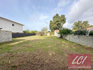  Terrain à vendre 441 m²