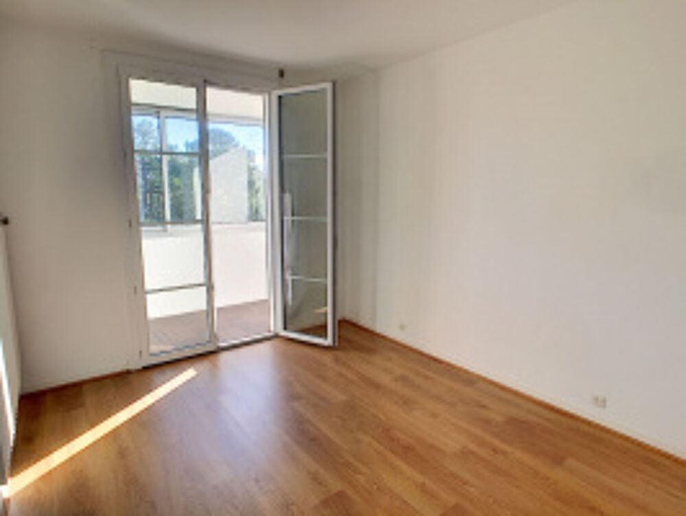 Location Appartement LA TESTE, Appartement T5 de 106m2 à louer à l'année en vide. La teste de buch