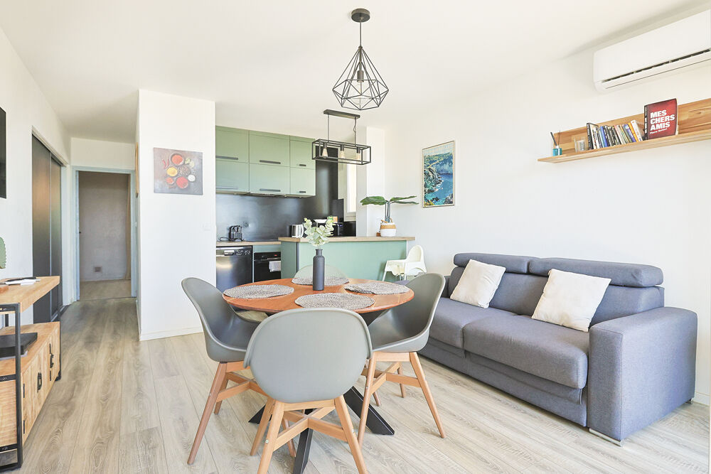 Appartement T2 de 38 m2 avec terrasse FACE A LA MER