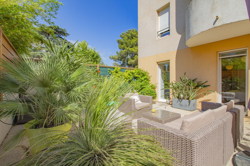 Vente Appartement Hyères ouest  superbe T3 de 65m2 avec terrasse de 128m2 avec parking Hyères