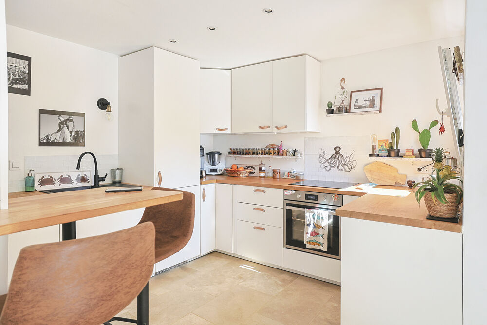 Vente Maison Hyères proche centre villa de charme 120m2 sur 1100m2 de terrain à voir au plus vite. Hyères